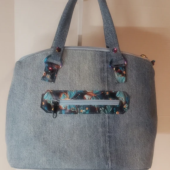 Colorful Butterfly Print Handbag - Picture 11 of 13